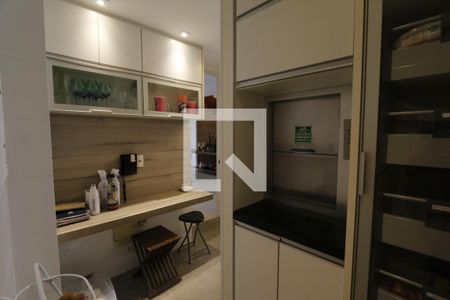 Apartamento à venda com 328m², 3 quartos e 3 vagasCozinha