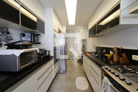 Apartamento à venda com 328m², 3 quartos e 3 vagasCozinha