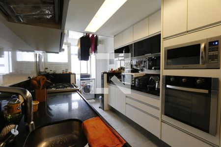 Apartamento à venda com 328m², 3 quartos e 3 vagascozinha