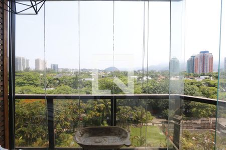 Apartamento à venda com 328m², 3 quartos e 3 vagasVaranda do quarto 2