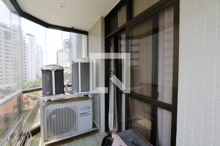 Apartamento à venda com 328m², 3 quartos e 3 vagasVaranda da suíte