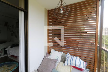 Apartamento à venda com 328m², 3 quartos e 3 vagasVaranda do quarto 2