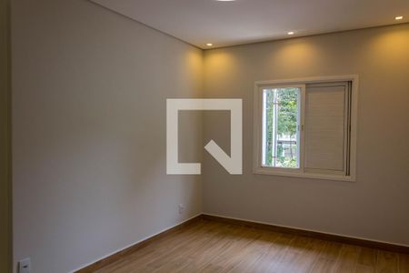 Casa à venda com 276m², 4 quartos e 4 vagasSuíte 2