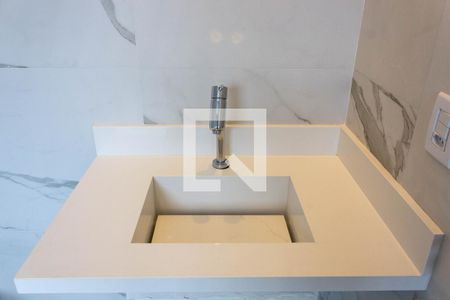 Casa à venda com 276m², 4 quartos e 4 vagasBanheiro da Suíte 1