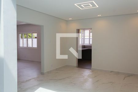 Sala de casa à venda com 4 quartos, 276m² em Bairro dos Casa, São Bernardo do Campo