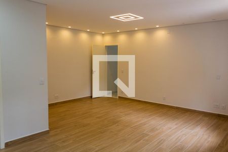 Casa à venda com 276m², 4 quartos e 4 vagasSuíte 1