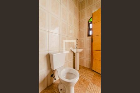 Casa à venda com 225m², 2 quartos e 2 vagas Casa à venda com 225m², 2 quartos e 2 vagasLavabo Externo