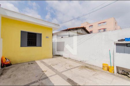 Casa à venda com 225m², 2 quartos e 2 vagas Casa à venda com 225m², 2 quartos e 2 vagasGaragem
