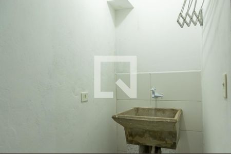 Casa para alugar com 18m², 1 quarto e sem vagaÁrea de Serviço