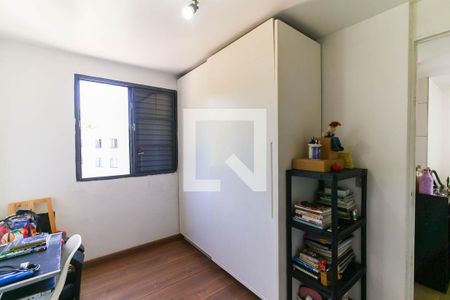 Quarto 1 de apartamento à venda com 2 quartos, 48m² em Jardim Mirna, Taboão da Serra