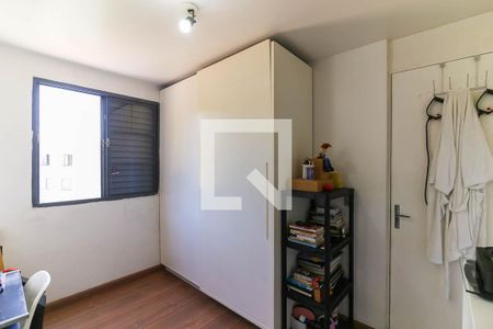 Quarto 1 de apartamento à venda com 2 quartos, 48m² em Jardim Mirna, Taboão da Serra