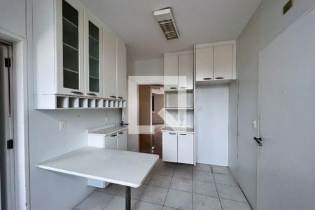 Apartamento para alugar com 116m², 2 quartos e 2 vagasCozinha