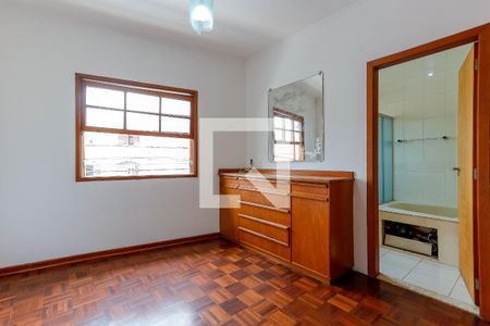 Suíte de casa para alugar com 3 quartos, 190m² em Vila Isolina Mazzei, São Paulo