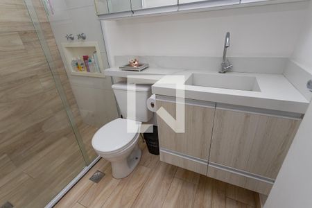 Apartamento à venda com 63m², 3 quartos e 1 vaga Apartamento à venda com 63m², 3 quartos e 1 vagaBanheiro da suíte