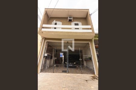 Casa para alugar com 110m², 2 quartos e 1 vagaFachada