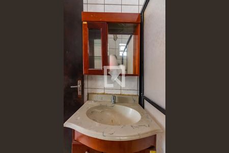 Casa para alugar com 110m², 2 quartos e 1 vagaBanheiro