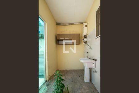 Casa à venda com 190m², 3 quartos e 2 vagas Casa à venda com 190m², 3 quartos e 2 vagasÁrea de Serviço