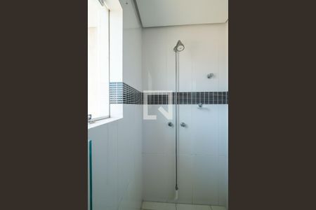 Casa à venda com 190m², 3 quartos e 2 vagas Casa à venda com 190m², 3 quartos e 2 vagasBanheiro da Suíte