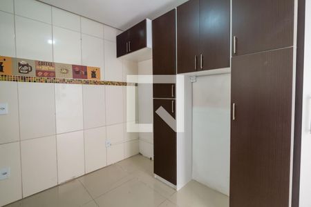 Casa à venda com 190m², 3 quartos e 2 vagas Casa à venda com 190m², 3 quartos e 2 vagasCozinha