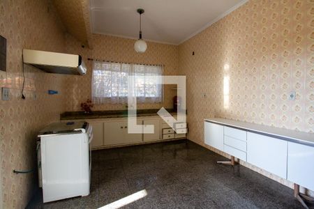 Casa à venda com 300m², 3 quartos e 3 vagas Casa à venda com 300m², 3 quartos e 3 vagasCozinha