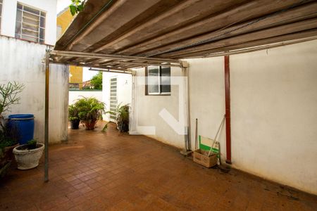 Casa à venda com 300m², 3 quartos e 3 vagas Casa à venda com 300m², 3 quartos e 3 vagasGaragem