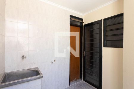 Apartamento para alugar com 82m², 2 quartos e sem vagaLavanderia