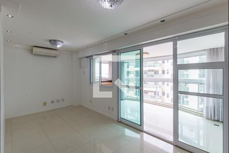 Apartamento para alugar com 81m², 2 quartos e 2 vagasSala