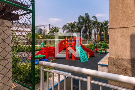 Apartamento para alugar com 81m², 2 quartos e 2 vagasÁrea comum - Playground