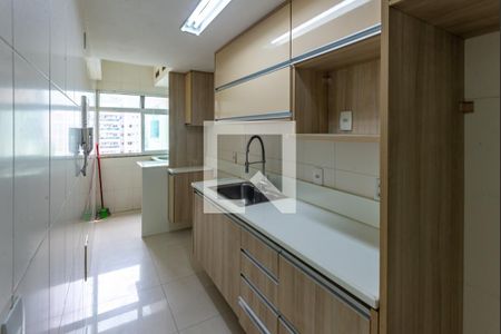 Apartamento para alugar com 81m², 2 quartos e 2 vagasCozinha