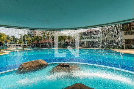 Apartamento para alugar com 81m², 2 quartos e 2 vagasÁrea comum - Piscina