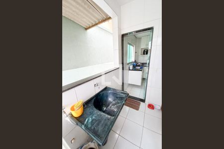 Casa à venda com 180m², 3 quartos e 2 vagasÁrea de Serviço