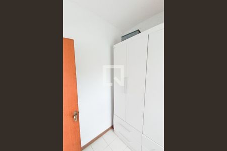 Casa à venda com 180m², 3 quartos e 2 vagasQuarto de Serviço