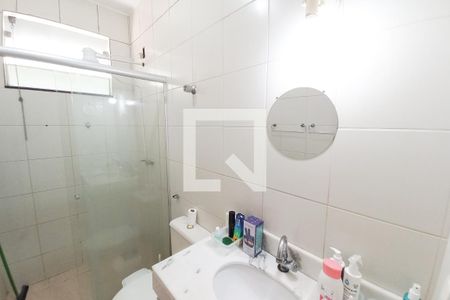 Casa à venda com 180m², 3 quartos e 2 vagasBanheiro da Suíte