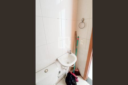 Casa à venda com 180m², 3 quartos e 2 vagasBanheiro de serviço