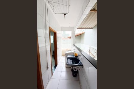 Casa à venda com 180m², 3 quartos e 2 vagasÁrea de Serviço