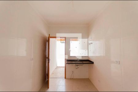 Casa à venda com 89m², 2 quartos e 2 vagasCozinha 