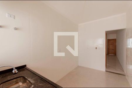 Casa à venda com 89m², 2 quartos e 2 vagasCozinha 