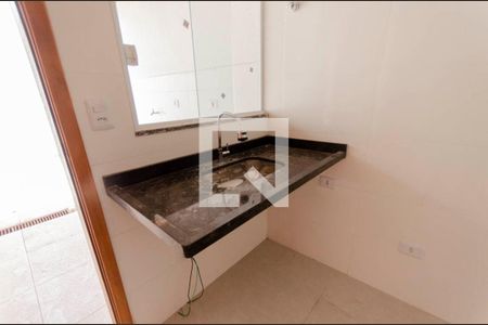 Casa à venda com 89m², 2 quartos e 2 vagasCozinha 