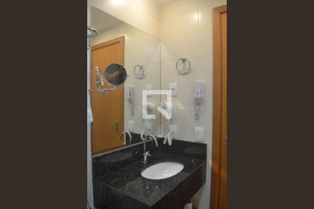 Studio para alugar com 33m², 1 quarto e 1 vaga Studio para alugar com 33m², 1 quarto e 1 vagaBanheiro