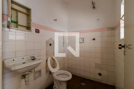 Casa à venda com 150m², 3 quartos e 2 vagasBanheiro 1