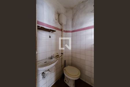 Casa à venda com 150m², 3 quartos e 2 vagasBanheiro de serviço