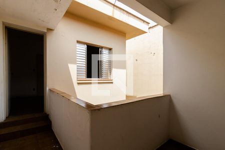 Casa à venda com 150m², 3 quartos e 2 vagasCorredor 2