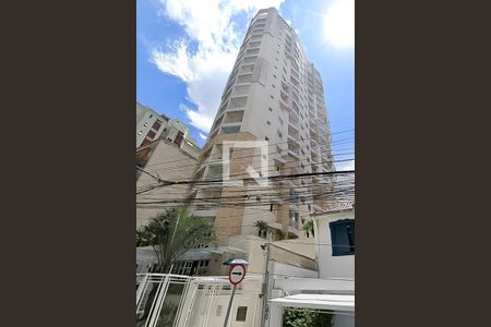 Apartamento para alugar com 55m², 2 quartos e 1 vagaFachada