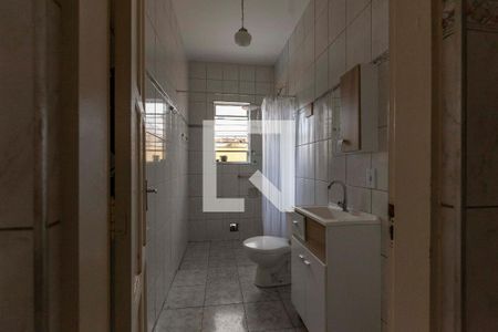 Banheiro  de casa à venda com 2 quartos, 96m² em Vila Pompéia, São Paulo
