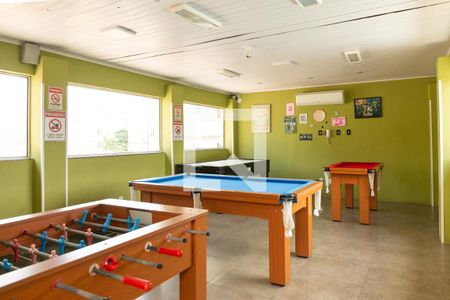 Apartamento à venda com 42m², 2 quartos e 1 vaga Apartamento à venda com 42m², 2 quartos e 1 vagaÁrea comum - sala de jogos