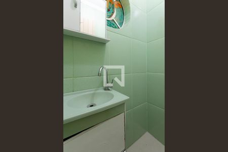 Casa à venda com 250m², 4 quartos e 1 vaga Casa à venda com 250m², 4 quartos e 1 vagaLavabo