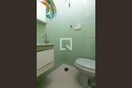 Casa à venda com 250m², 4 quartos e 1 vaga Casa à venda com 250m², 4 quartos e 1 vagaLavabo