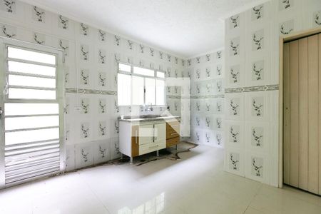 Casa à venda com 250m², 4 quartos e 1 vaga Casa à venda com 250m², 4 quartos e 1 vagaCozinha