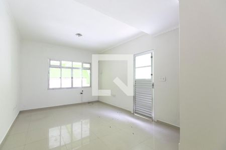 Sala de casa à venda com 4 quartos, 250m² em Cidade Antônio Estevão de Carvalho, São Paulo