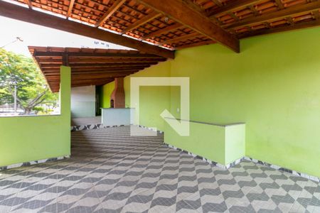 Casa à venda com 250m², 4 quartos e 1 vaga Casa à venda com 250m², 4 quartos e 1 vagaÁrea de Churrasqueira